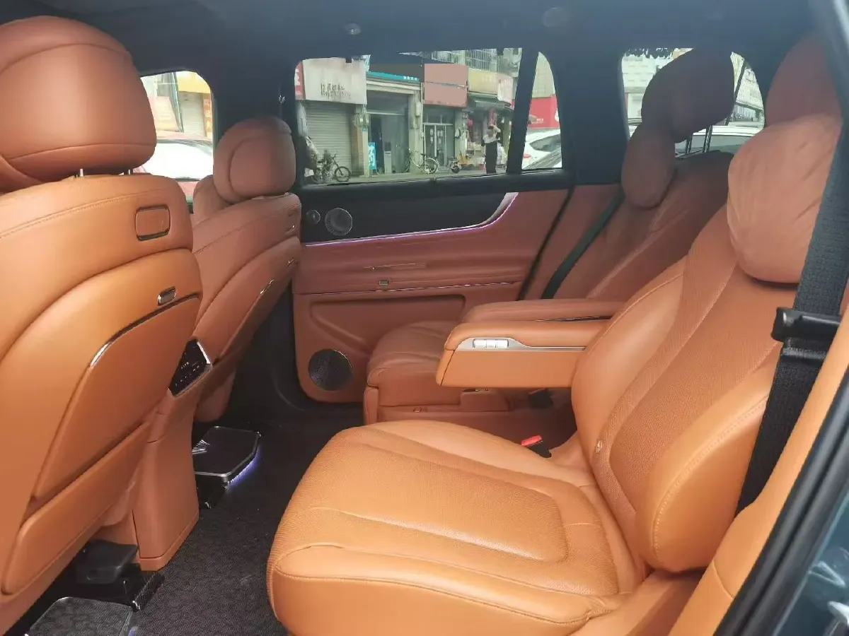 2024 AITO AITO M9 1.5T 152HP L4 REEV 42KWH,autocango,china used car exporter,china ev exporter,chinese used car exporter,chinese used ev exporter