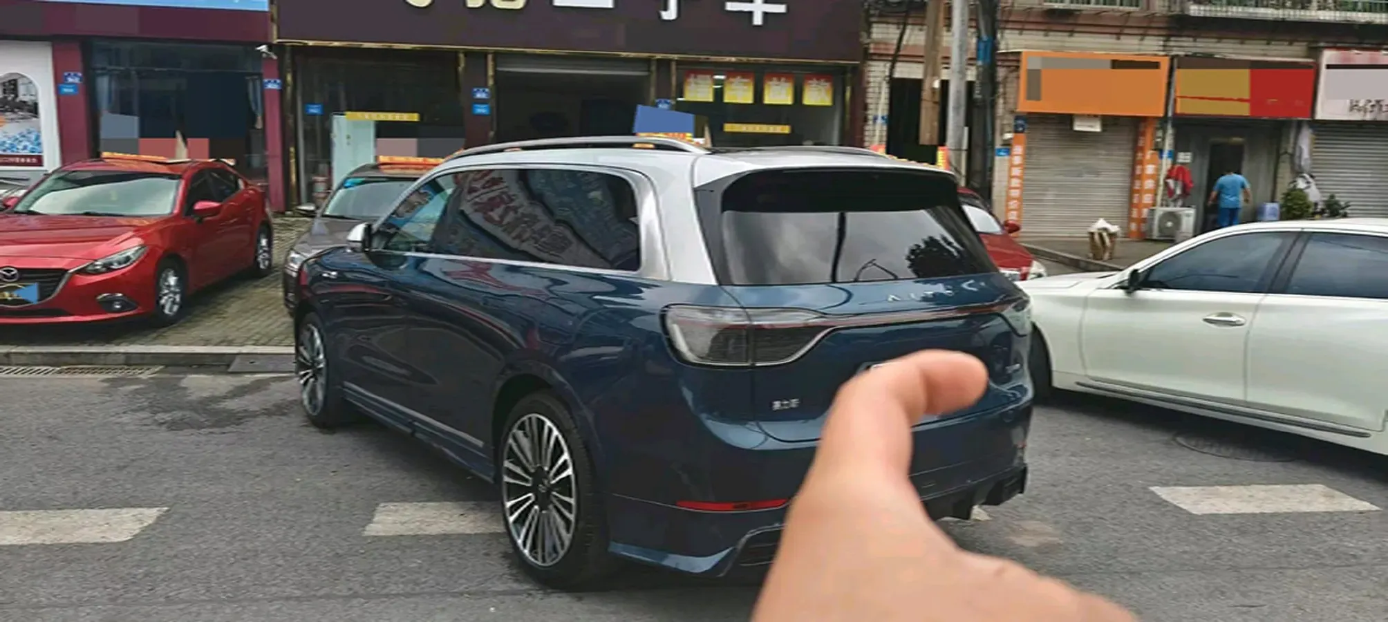 2024 AITO AITO M9 1.5T 152HP L4 REEV 42KWH,autocango,china used car exporter,china ev exporter,chinese used car exporter,chinese used ev exporter