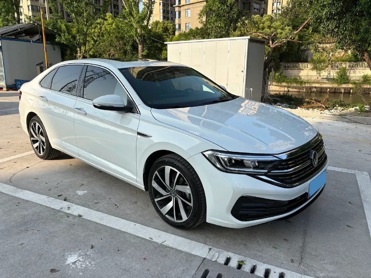 2023 Volkswagen Sagitar 1.5T 160HP L4 7DCT,autocango,china used car exporter,china ev exporter,chinese used car exporter,chinese used ev exporter