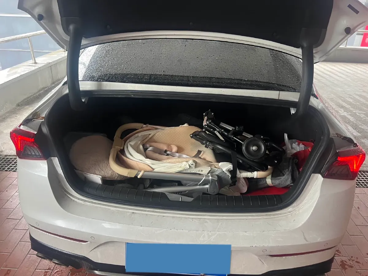 2020 Kia K5 2.0T 240HP L4 8AT,autocango,china used car exporter,china ev exporter,chinese used car exporter,chinese used ev exporter