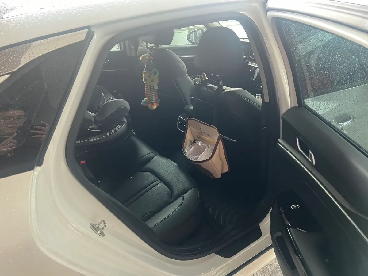 2020 Kia K5 2.0T 240HP L4 8AT,autocango,china used car exporter,china ev exporter,chinese used car exporter,chinese used ev exporter