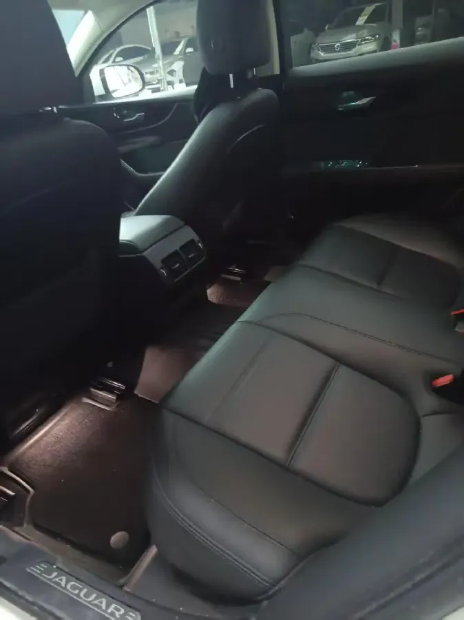 2020 Jaguar XEL 2.0T 200HP L4 8AT,autocango,china used car exporter,china ev exporter,chinese used car exporter,chinese used ev exporter