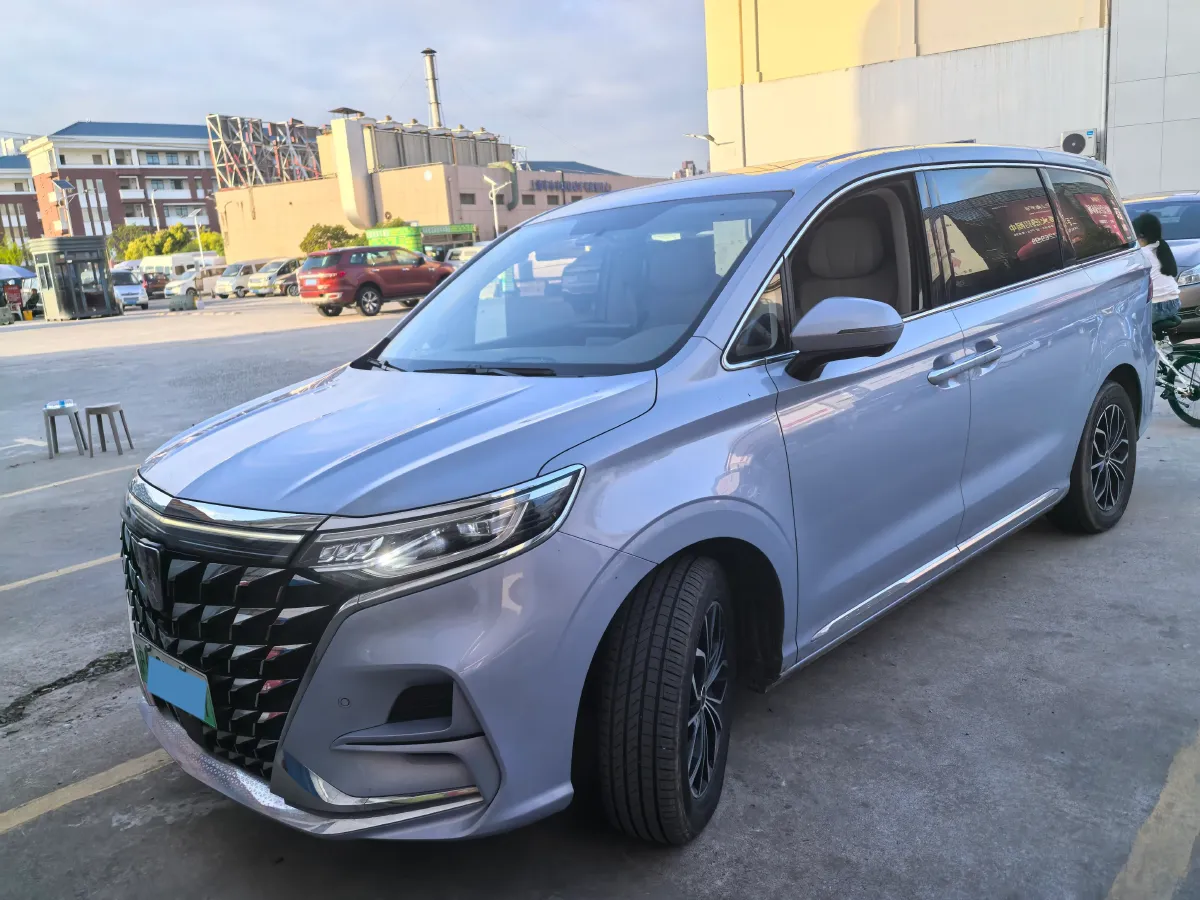 2022 Roewe iMAX8 BEV 90KWH,autocango,china used car exporter,china ev exporter,chinese used car exporter,chinese used ev exporter