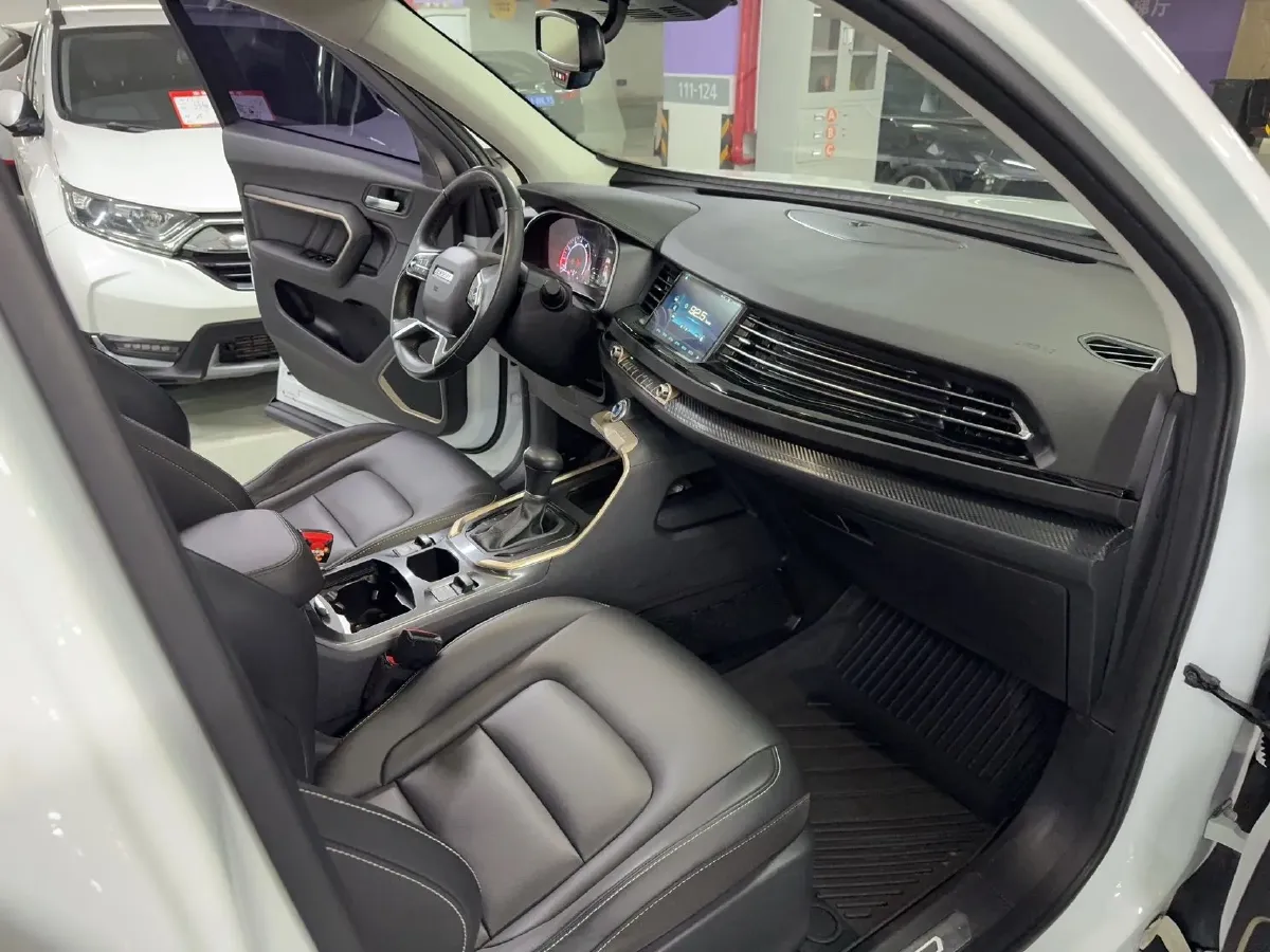 2019 Haval H6 1.5T 169HP L4 7DCT,autocango,china used car exporter,china ev exporter,chinese used car exporter,chinese used ev exporter