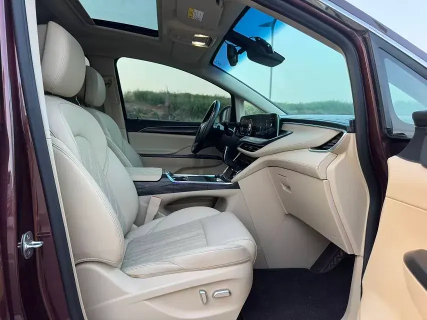 2023 Buick GL8 2.0T 237HP L4 9AT,autocango,china used car exporter,china ev exporter,chinese used car exporter,chinese used ev exporter