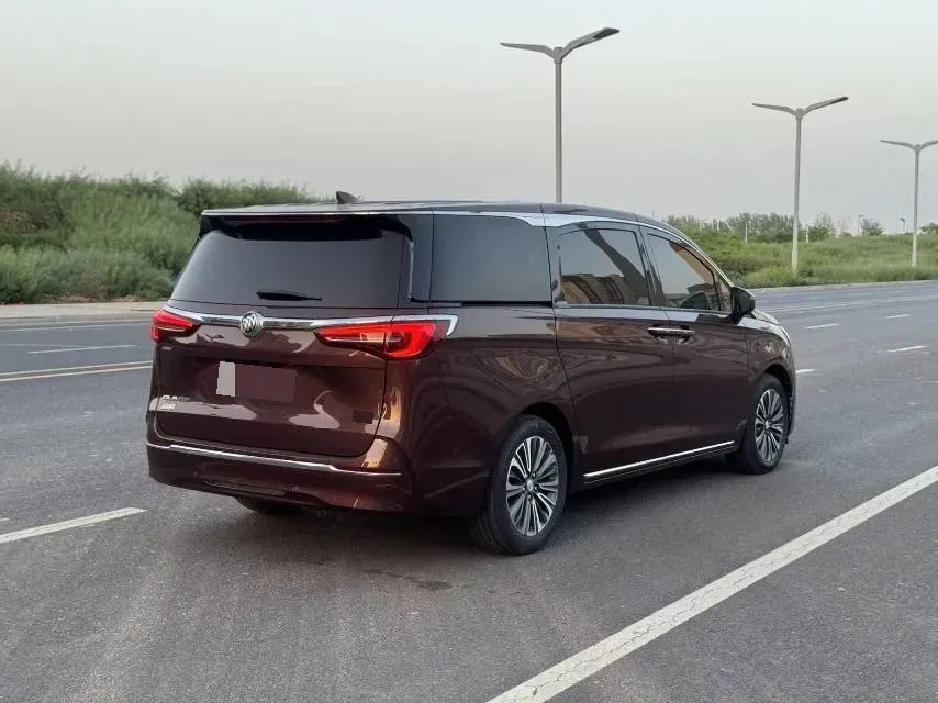 2023 Buick GL8 2.0T 237HP L4 9AT,autocango,china used car exporter,china ev exporter,chinese used car exporter,chinese used ev exporter