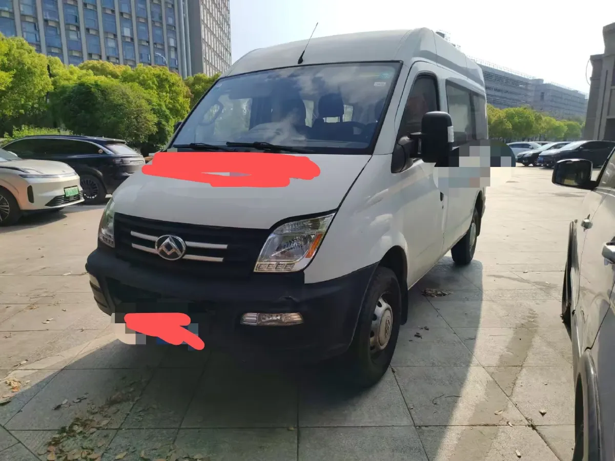 2020 MAXUS XinTu V80 2.5T 136HP L4 6MT,autocango,china used car exporter,china ev exporter,chinese used car exporter,chinese used ev exporter