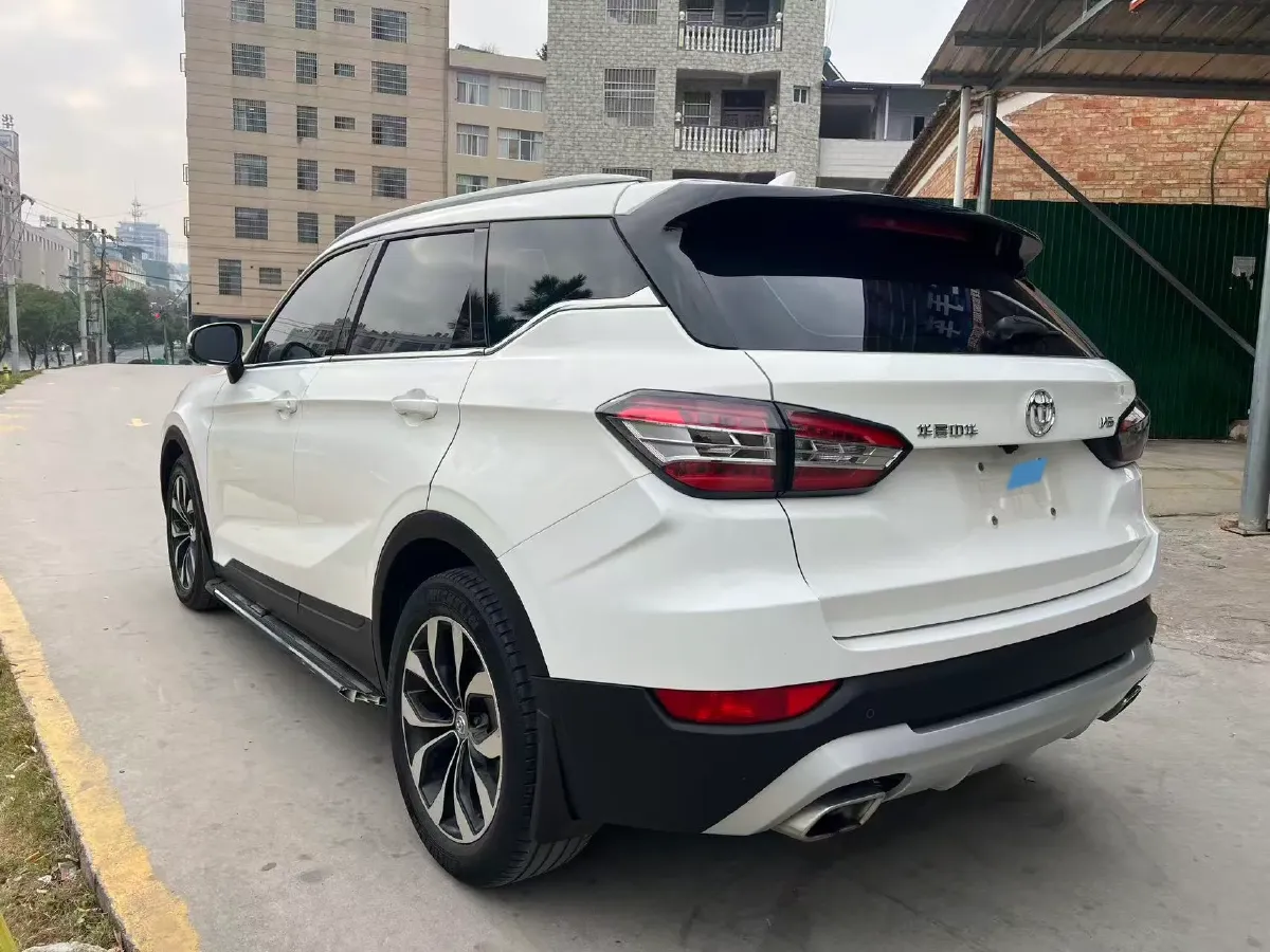 2018 Brilliance Auto V6 1.5T 150HP L4 7DCT,autocango,china used car exporter,china ev exporter,chinese used car exporter,chinese used ev exporter