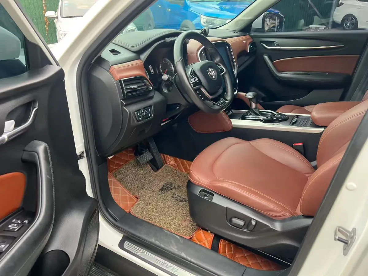 2018 Brilliance Auto V6 1.5T 150HP L4 7DCT,autocango,china used car exporter,china ev exporter,chinese used car exporter,chinese used ev exporter