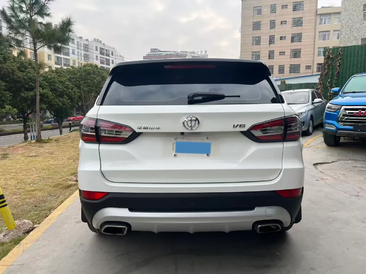 2018 Brilliance Auto V6 1.5T 150HP L4 7DCT,autocango,china used car exporter,china ev exporter,chinese used car exporter,chinese used ev exporter