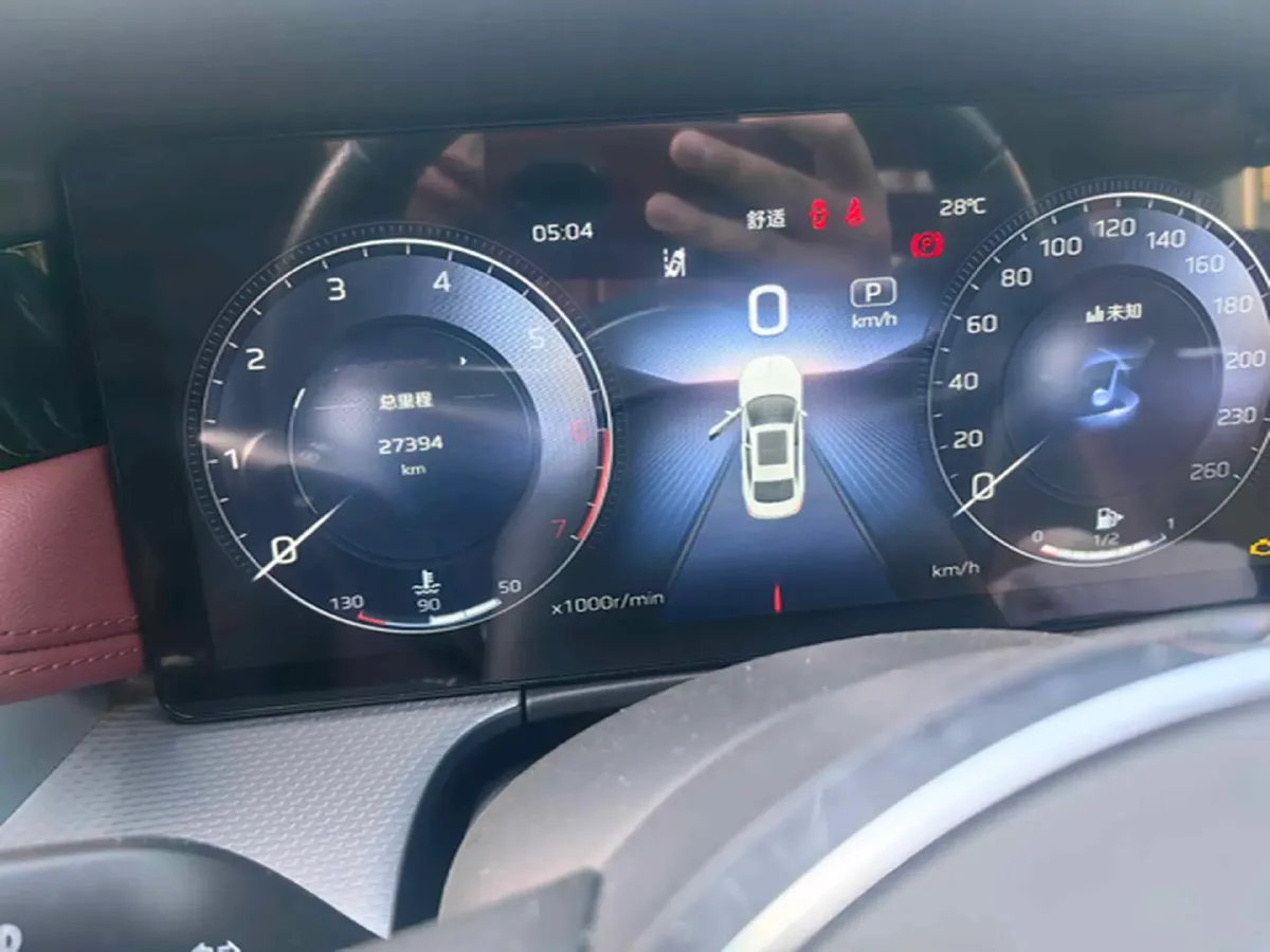 2024 HongQi H5 2.0T 224HP L4 8AT,autocango,china used car exporter,china ev exporter,chinese used car exporter,chinese used ev exporter