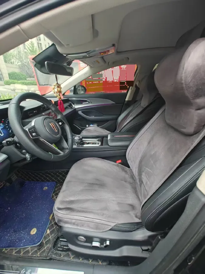 2023 HongQi H5 2.0T 224HP L4 8AT,autocango,china used car exporter,china ev exporter,chinese used car exporter,chinese used ev exporter