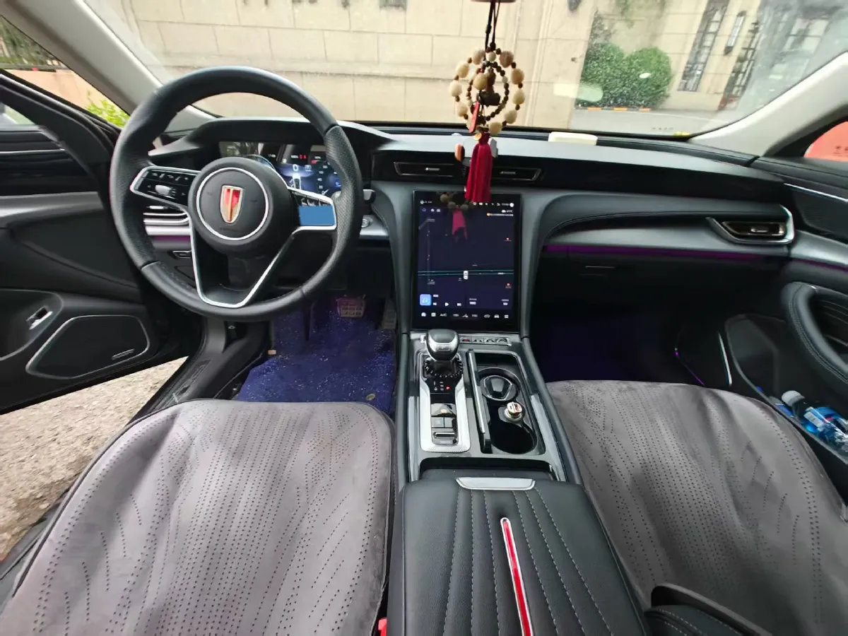 2023 HongQi H5 2.0T 224HP L4 8AT,autocango,china used car exporter,china ev exporter,chinese used car exporter,chinese used ev exporter