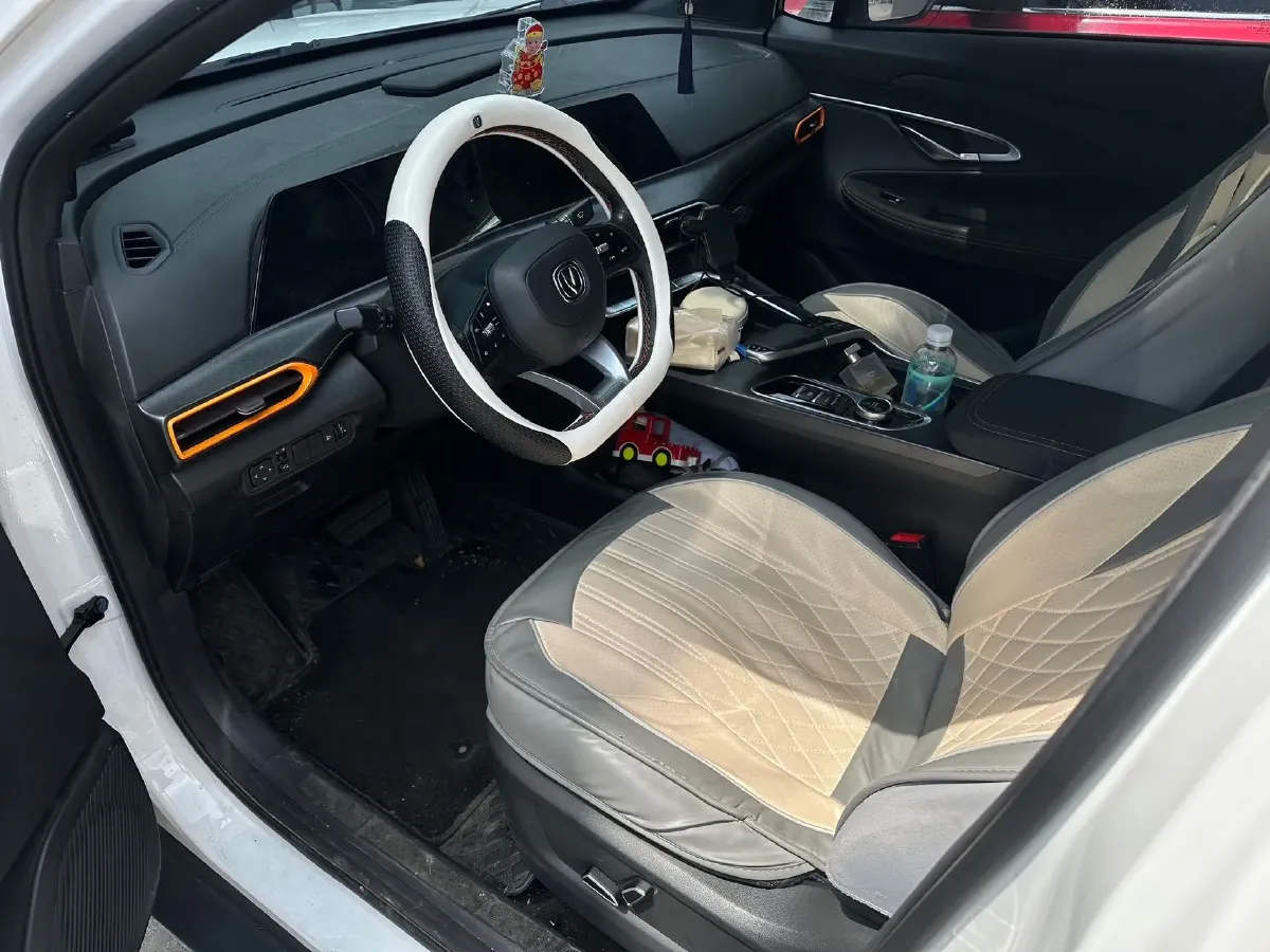 2020 ChangAn UNI-T 1.5T 180HP L4 7DCT,autocango,china used car exporter,china ev exporter,chinese used car exporter,chinese used ev exporter