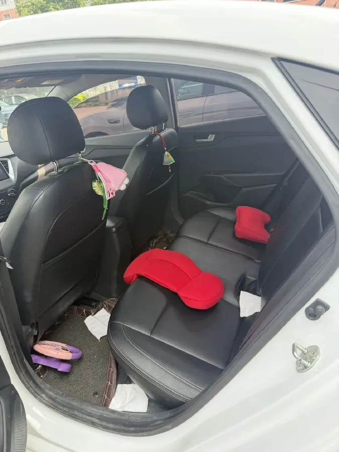 2017 Hyundai Verna RV 1.4L 100HP L4 6AT,autocango,china used car exporter,china ev exporter,chinese used car exporter,chinese used ev exporter