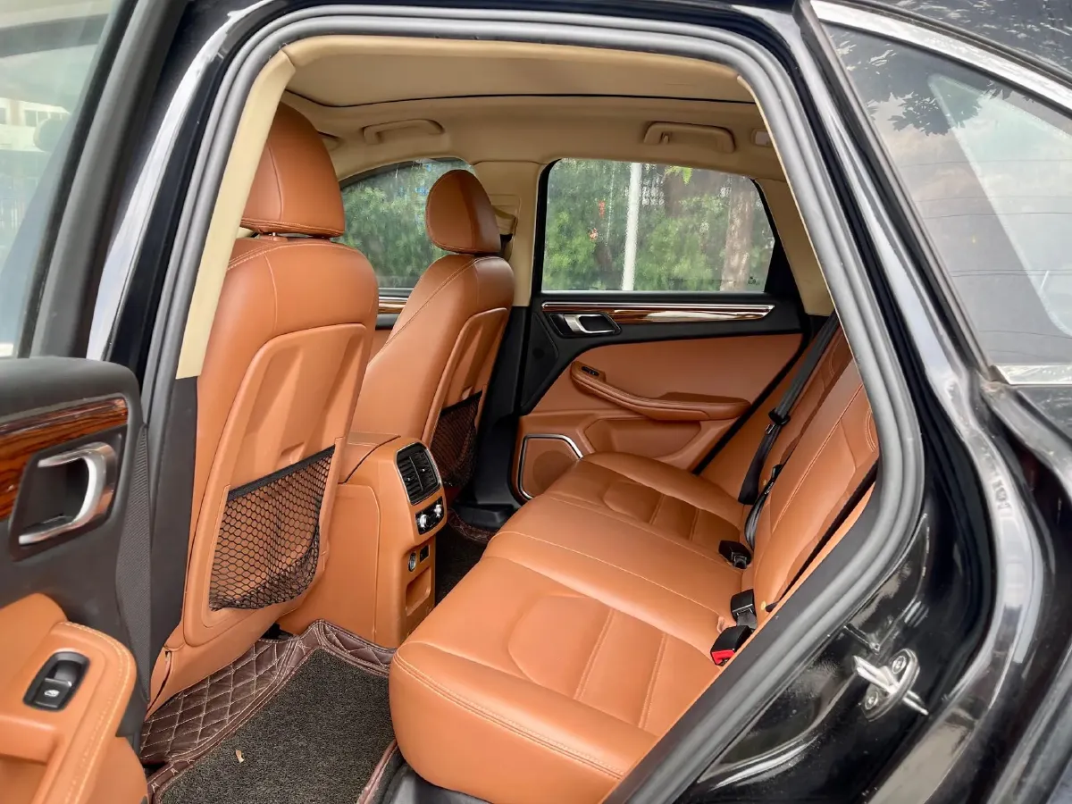 2017 Zotye SR9 2.0T 190HP L4 6DCT,autocango,china used car exporter,china ev exporter,chinese used car exporter,chinese used ev exporter