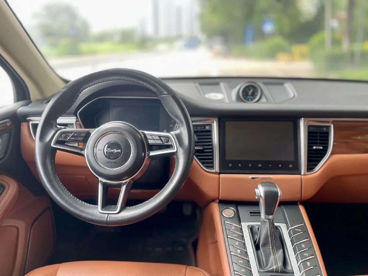 2017 Zotye SR9 2.0T 190HP L4 6DCT,autocango,china used car exporter,china ev exporter,chinese used car exporter,chinese used ev exporter