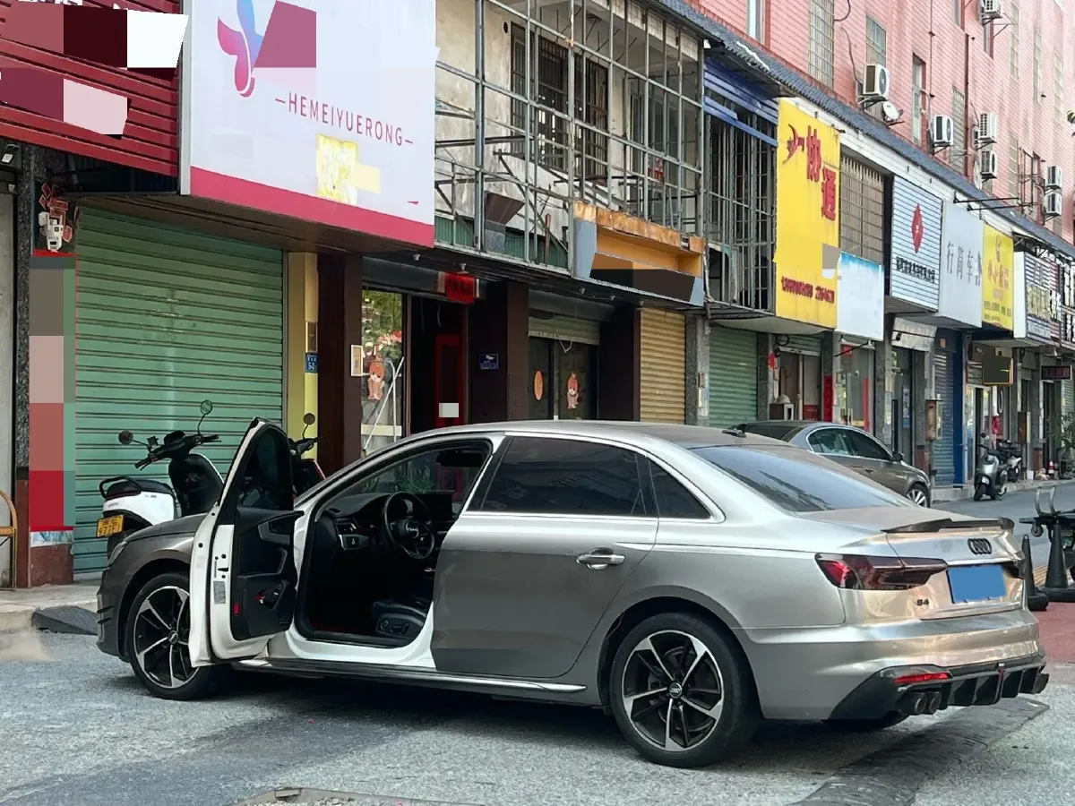 2020 Audi A4L 2.0T 190HP L4 7DCT,autocango,china used car exporter,china ev exporter,chinese used car exporter,chinese used ev exporter