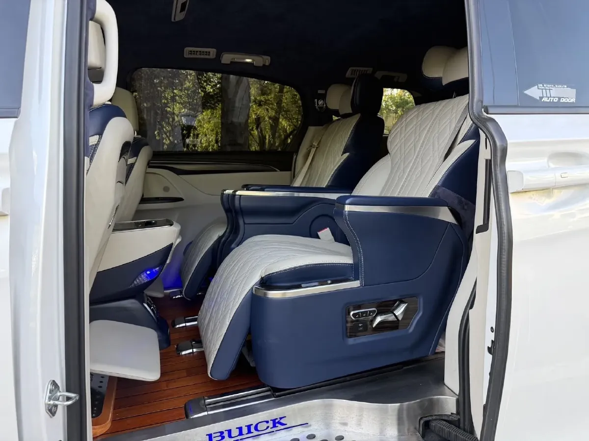 2020 Buick GL8 2.0T 237HP L4 9AT,autocango,china used car exporter,china ev exporter,chinese used car exporter,chinese used ev exporter