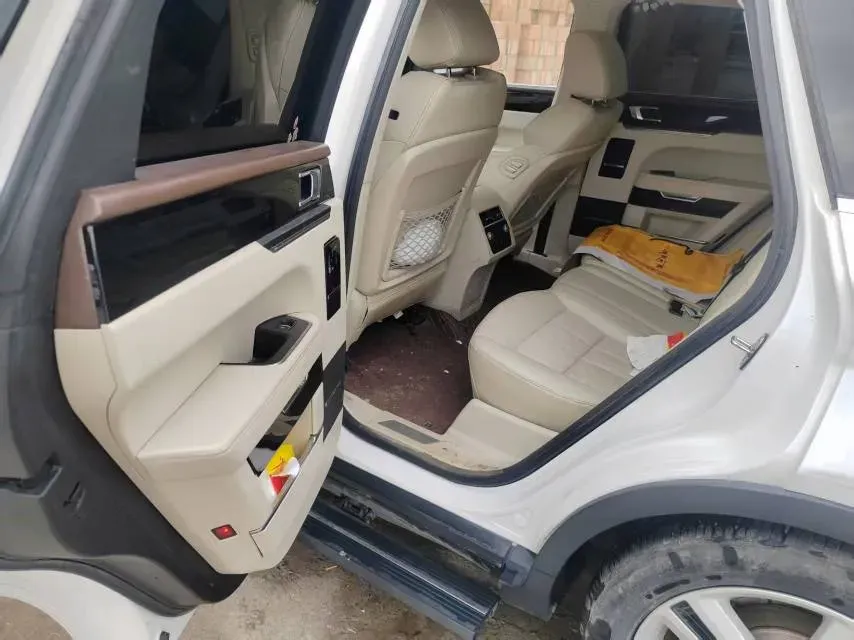 2017 Zotye T700 1.8T 177HP L4 6DCT,autocango,china used car exporter,china ev exporter,chinese used car exporter,chinese used ev exporter