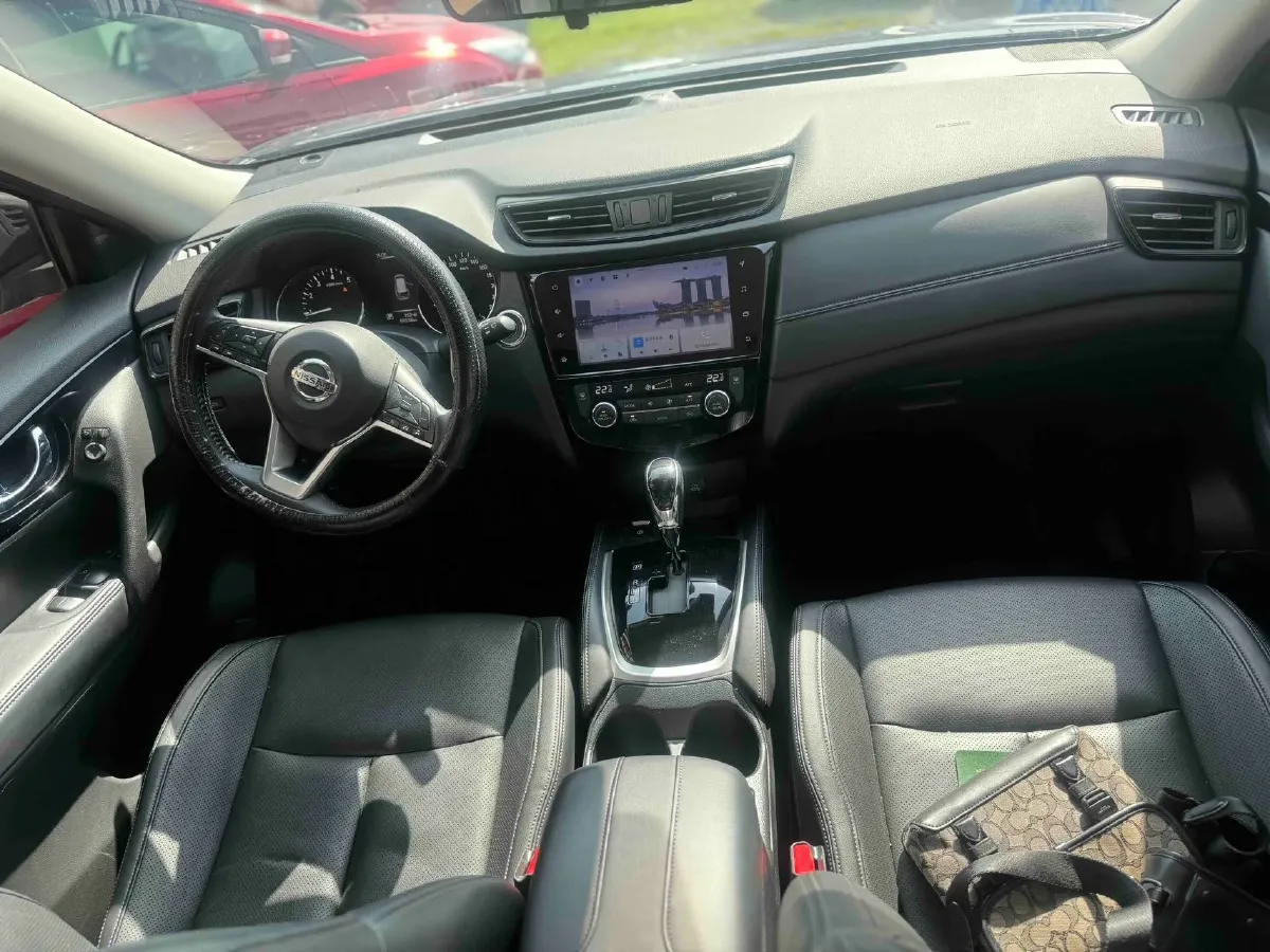 2023 Nissan X-Trail 2.0L 151HP L4 CVT,autocango,china used car exporter,china ev exporter,chinese used car exporter,chinese used ev exporter