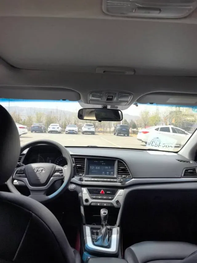 2016 Hyundai Elantra 1.6L 130HP L4 6AT,autocango,china used car exporter,china ev exporter,chinese used car exporter,chinese used ev exporter