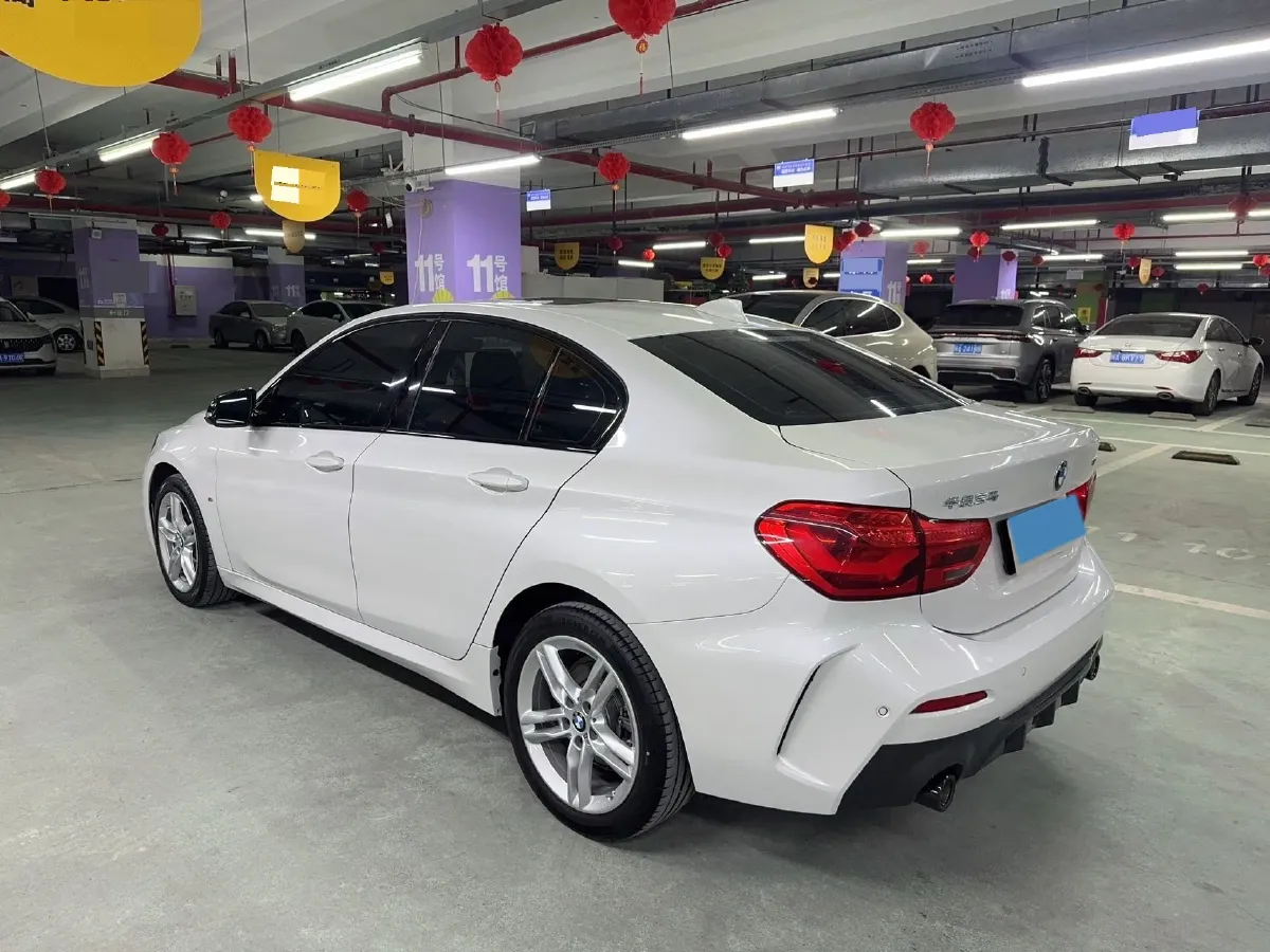 2022 BMW 1 Series 1.5T 140HP L3 7DCT,autocango,china used car exporter,china ev exporter,chinese used car exporter,chinese used ev exporter