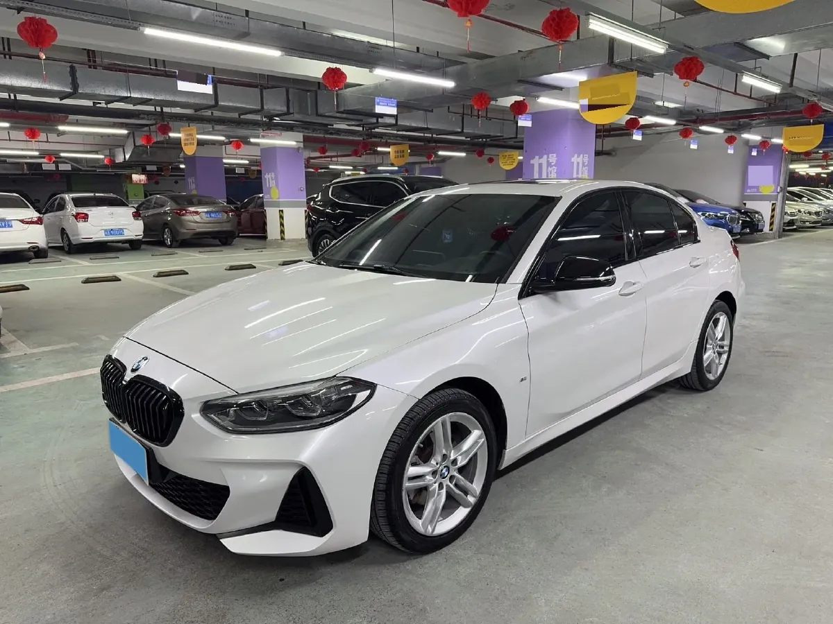 2022 BMW 1 Series 1.5T 140HP L3 7DCT,autocango,china used car exporter,china ev exporter,chinese used car exporter,chinese used ev exporter