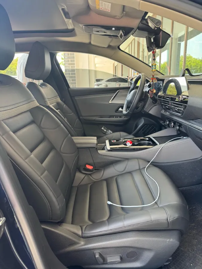 2024 Citroen C5 X 1.6T 175HP L4 8AT,autocango,china used car exporter,china ev exporter,chinese used car exporter,chinese used ev exporter