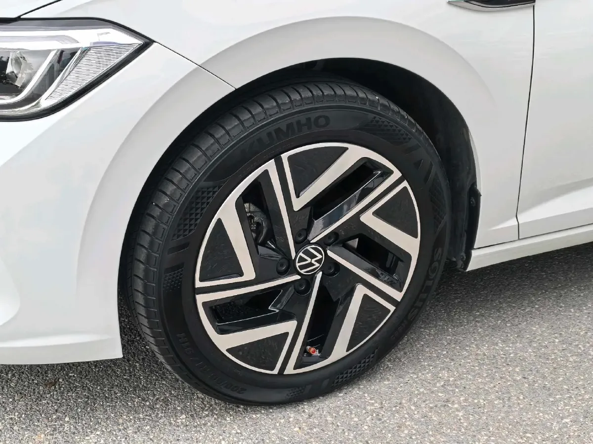 2024 Volkswagen Sagitar 1.5T 160HP L4 7DCT,autocango,china used car exporter,china ev exporter,chinese used car exporter,chinese used ev exporter