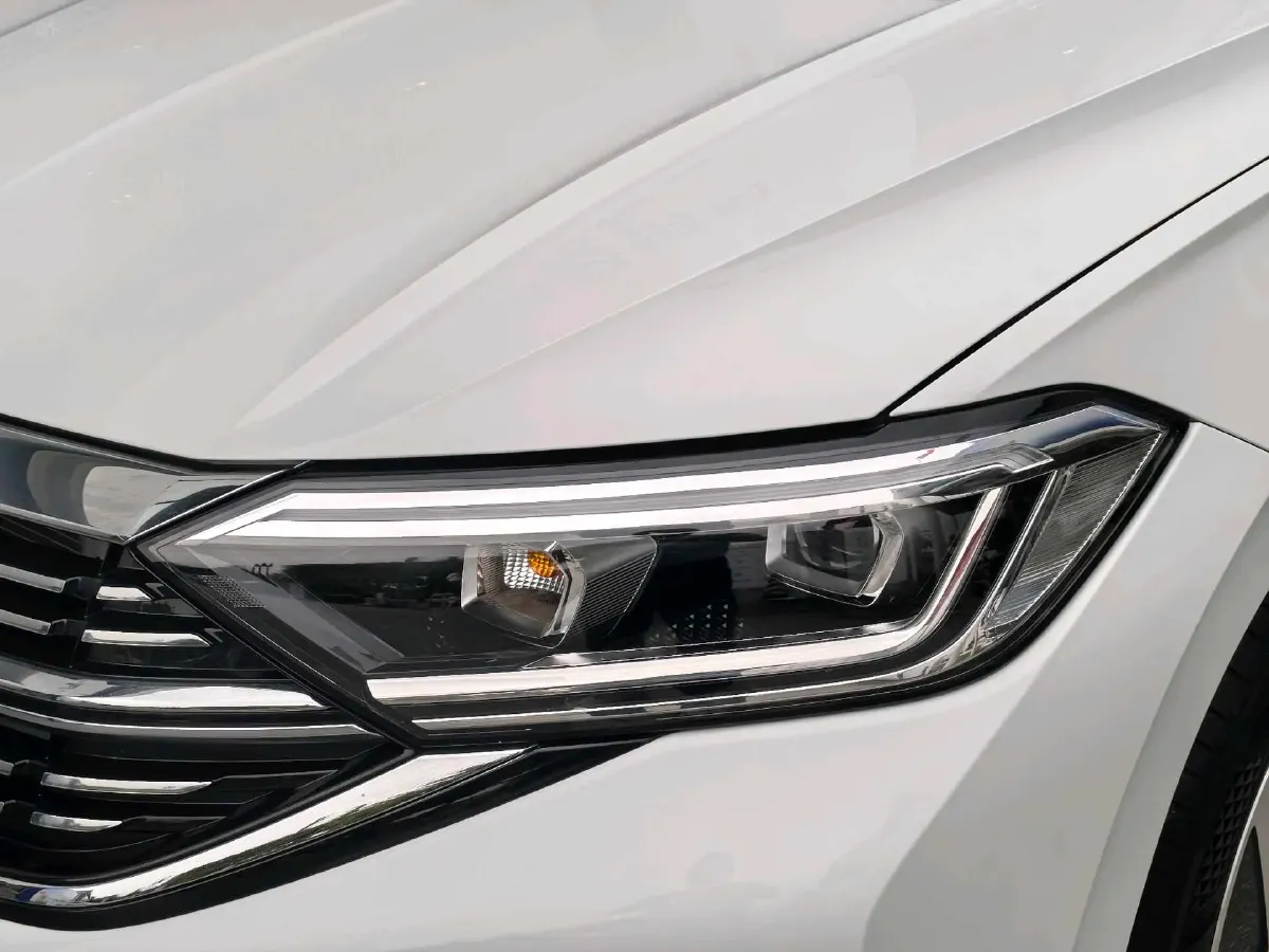 2024 Volkswagen Sagitar 1.5T 160HP L4 7DCT,autocango,china used car exporter,china ev exporter,chinese used car exporter,chinese used ev exporter