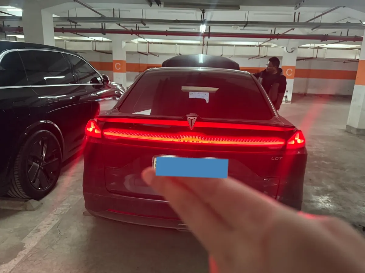 2024 Deepal L07 1.5L 98HP L4 REEV 28.39KWH,autocango,china used car exporter,china ev exporter,chinese used car exporter,chinese used ev exporter