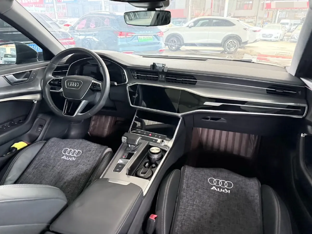 2021 Audi A6L 2.0T 224HP L4 7DCT,autocango,china used car exporter,china ev exporter,chinese used car exporter,chinese used ev exporter