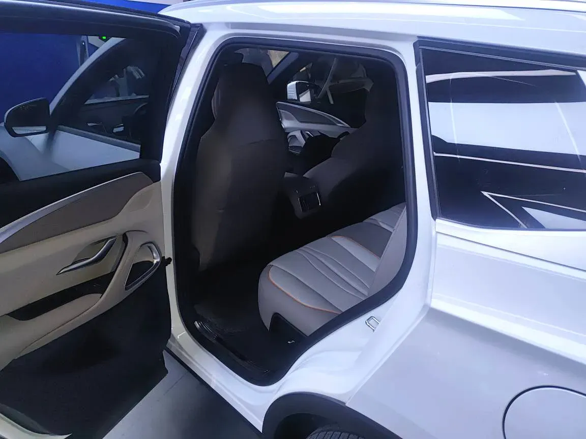 2024 BYD Song Pro 1.5L 110HP L4 E-CVT PHEV 18.3KWH,autocango,china used car exporter,china ev exporter,chinese used car exporter,chinese used ev exporter