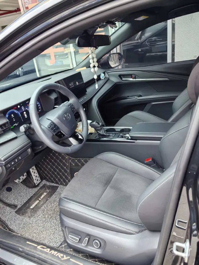 2025 Toyota Camry 2.0L 152HP L4 E-CVT Hybrid,autocango,china used car exporter,china ev exporter,chinese used car exporter,chinese used ev exporter