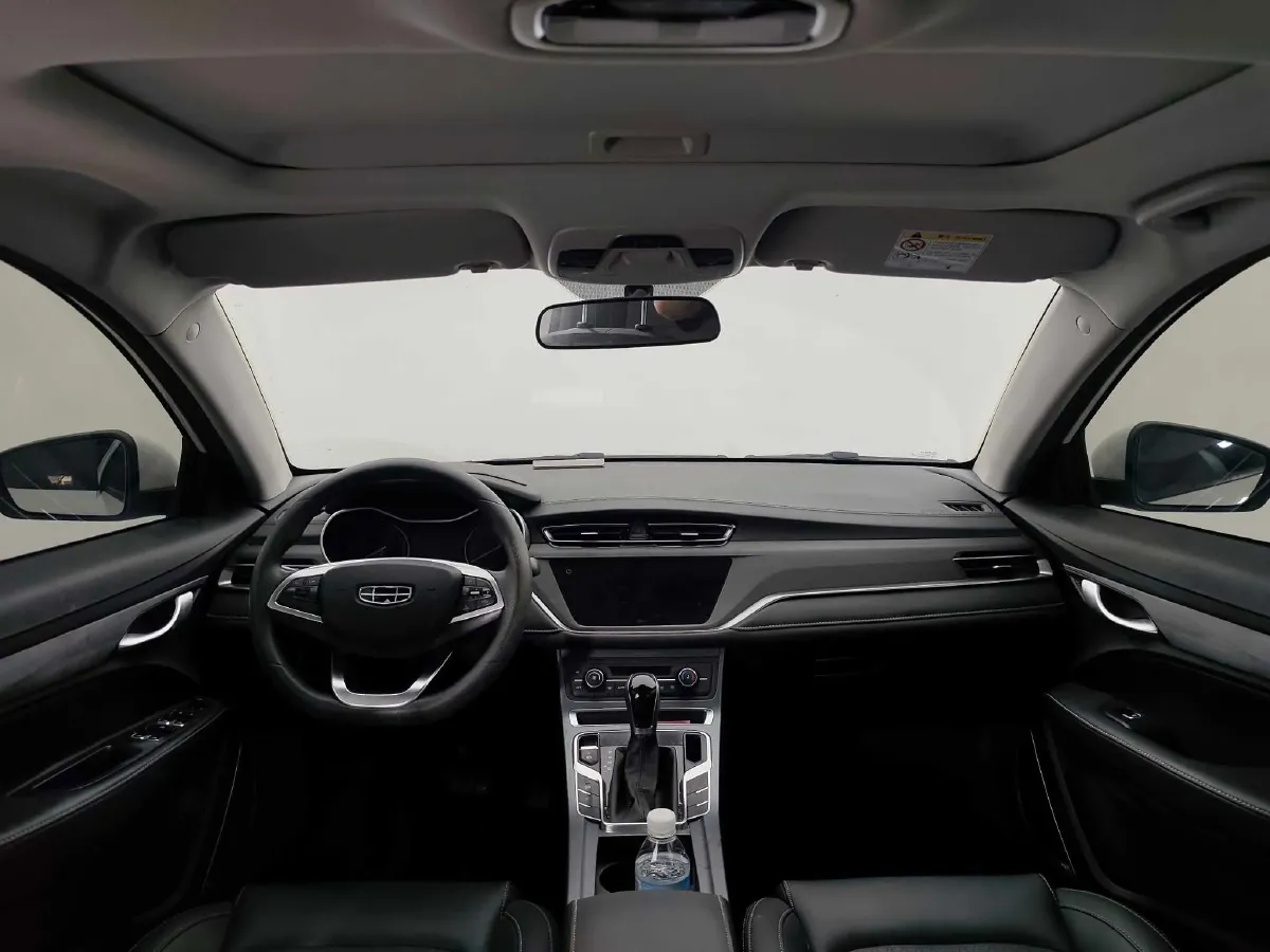 2021 BaoJun 530 1.5T 147HP L4 CVT,autocango,china used car exporter,china ev exporter,chinese used car exporter,chinese used ev exporter