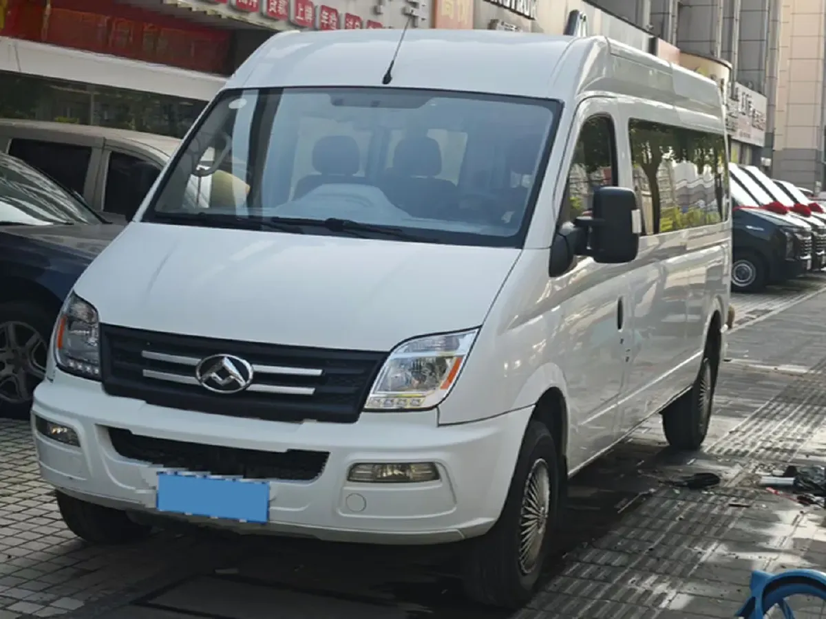 2019 MAXUS XinTu V80 2.0T 139HP L4 6MT,autocango,china used car exporter,china ev exporter,chinese used car exporter,chinese used ev exporter
