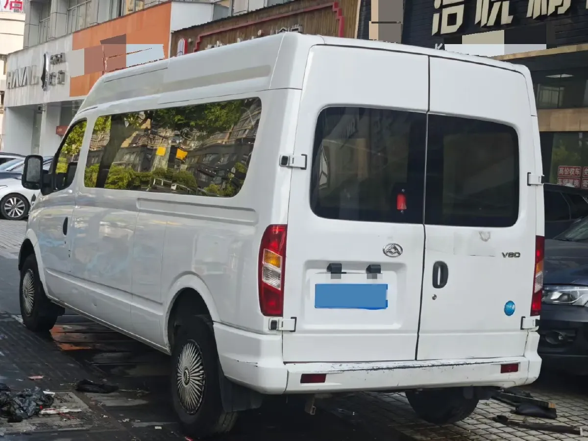2019 MAXUS XinTu V80 2.0T 139HP L4 6MT,autocango,china used car exporter,china ev exporter,chinese used car exporter,chinese used ev exporter