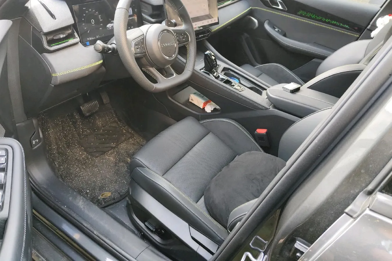 2026 LYNK&CO 03 1.5T 181HP L4 7DCT,autocango,china used car exporter,china ev exporter,chinese used car exporter,chinese used ev exporter