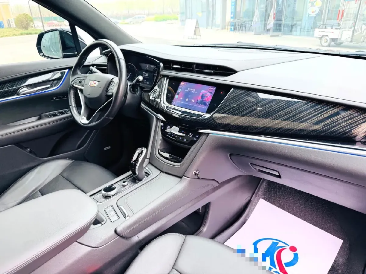 2021 Cadillac XT6 2.0T 237HP L4 9AT,autocango,china used car exporter,china ev exporter,chinese used car exporter,chinese used ev exporter