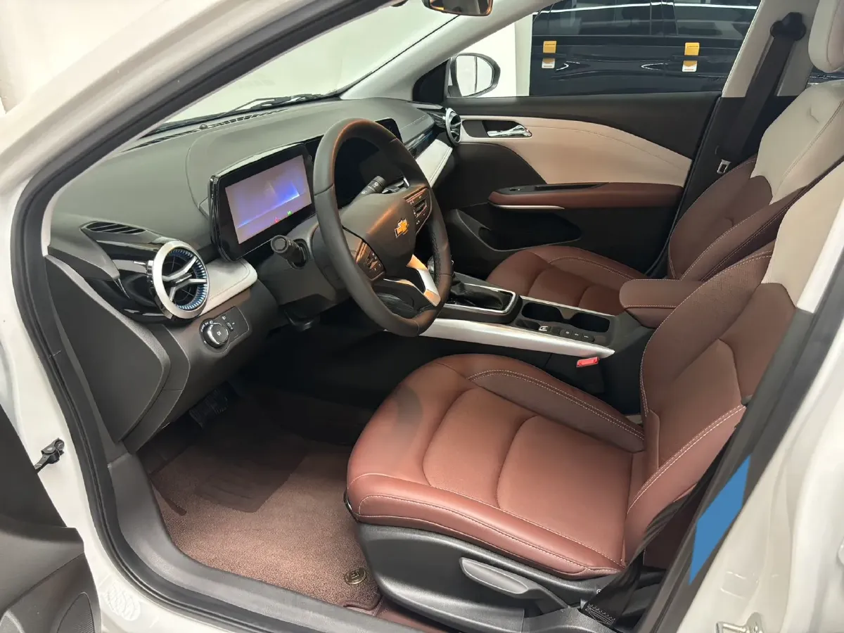 2024 Chevrolet Monza 1.5L 113HP L4 6DCT,autocango,china used car exporter,china ev exporter,chinese used car exporter,chinese used ev exporter