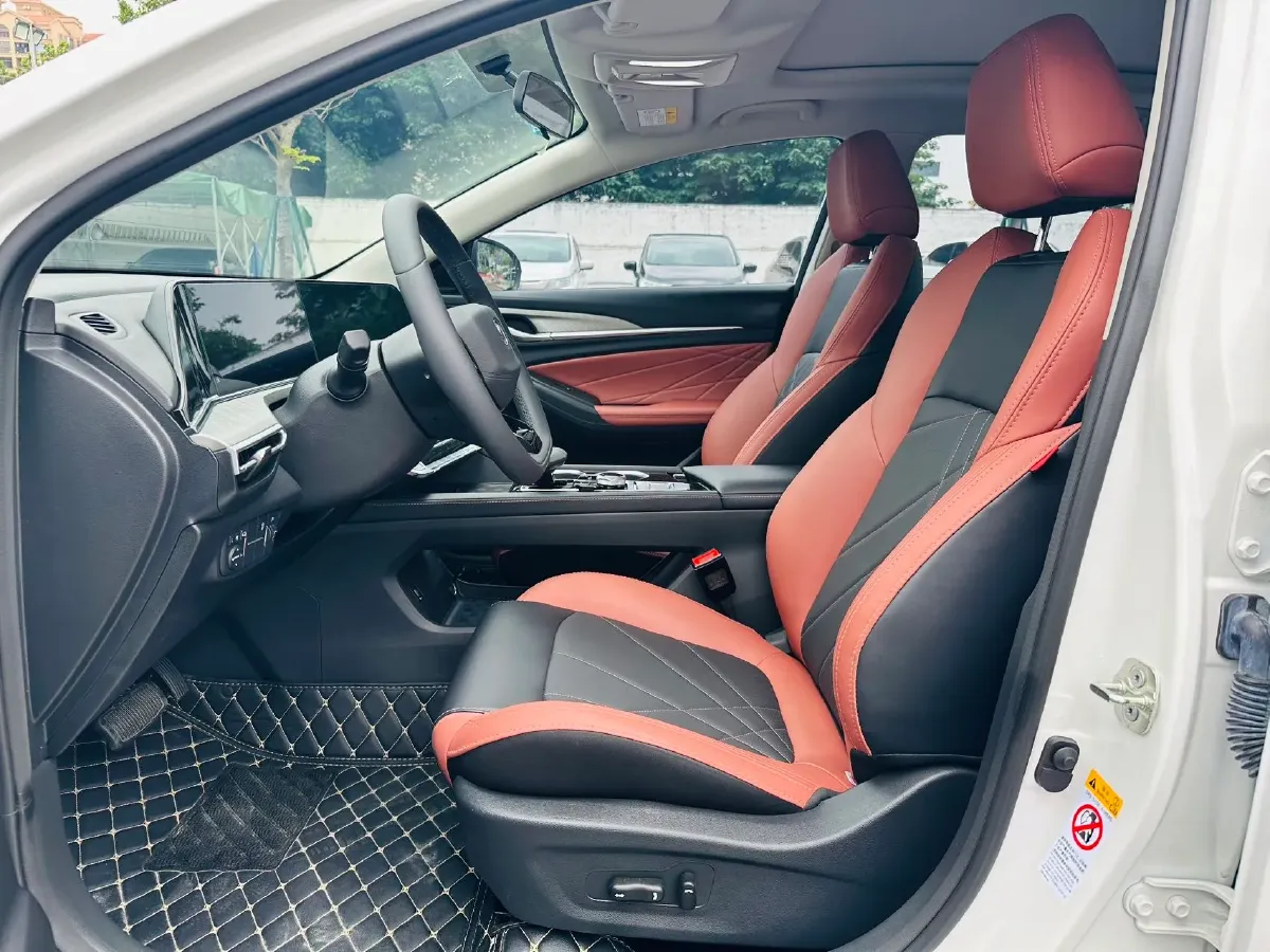 2022 ChangAn Eado 1.4T 160HP L4 7DCT,autocango,china used car exporter,china ev exporter,chinese used car exporter,chinese used ev exporter