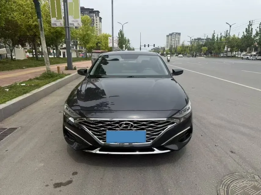 2019 Hyundai La Festa 1.6T 204HP L4 7DCT,autocango,china used car exporter,china ev exporter,chinese used car exporter,chinese used ev exporter