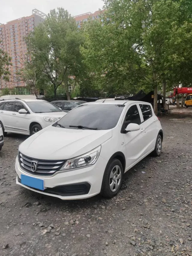 2016 BaoJun 310 1.2L 82HP L4 5MT,autocango,china used car exporter,china ev exporter,chinese used car exporter,chinese used ev exporter