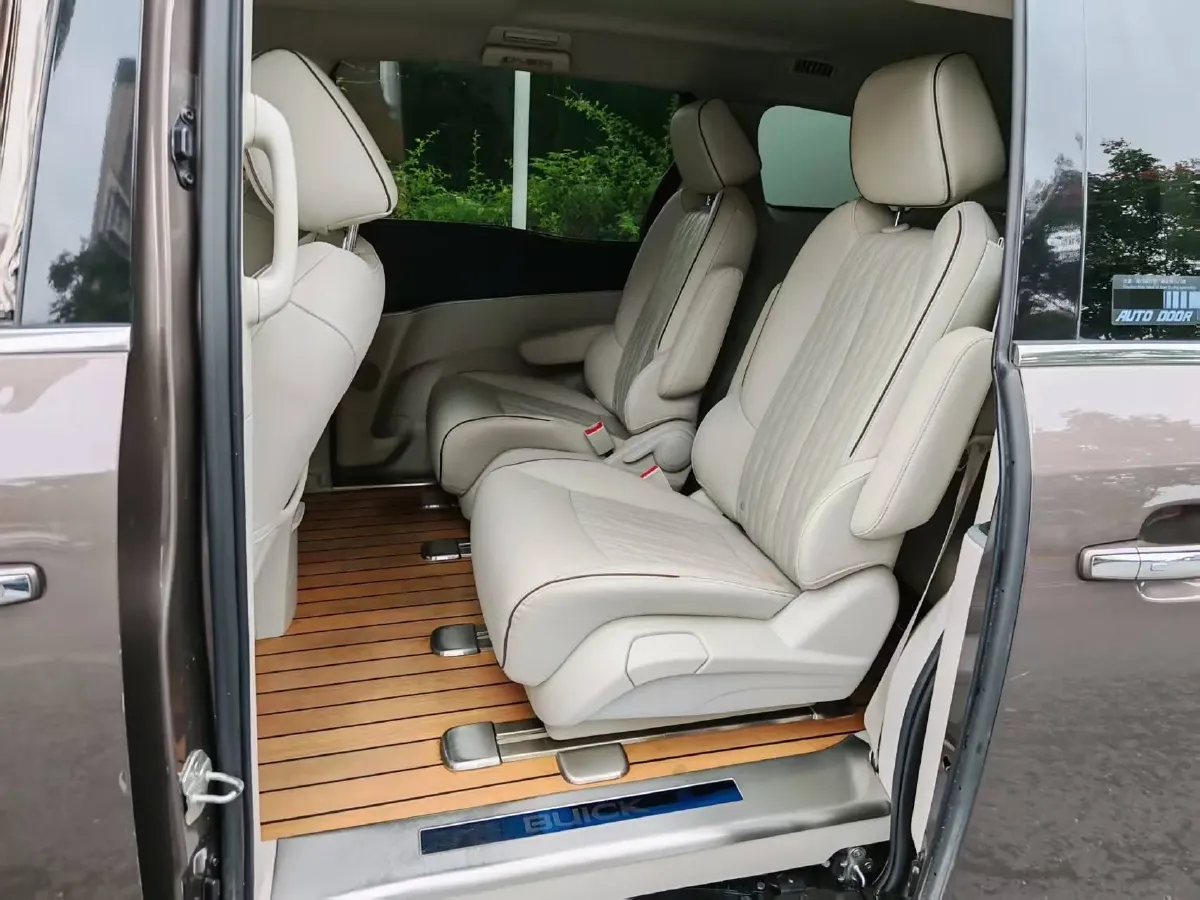 2021 Buick GL8 2.0T 237HP L4 9AT,autocango,china used car exporter,china ev exporter,chinese used car exporter,chinese used ev exporter