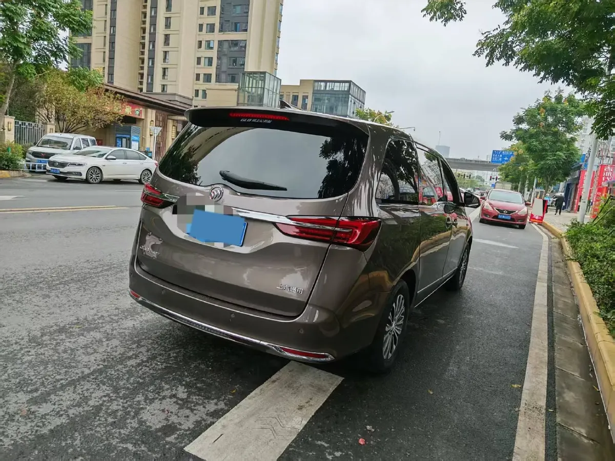 2021 Buick GL8 2.0T 237HP L4 9AT,autocango,china used car exporter,china ev exporter,chinese used car exporter,chinese used ev exporter
