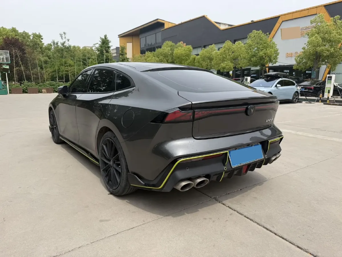 2022 ChangAn UNI-V 1.5T 188HP L4 7DCT,autocango,china used car exporter,china ev exporter,chinese used car exporter,chinese used ev exporter