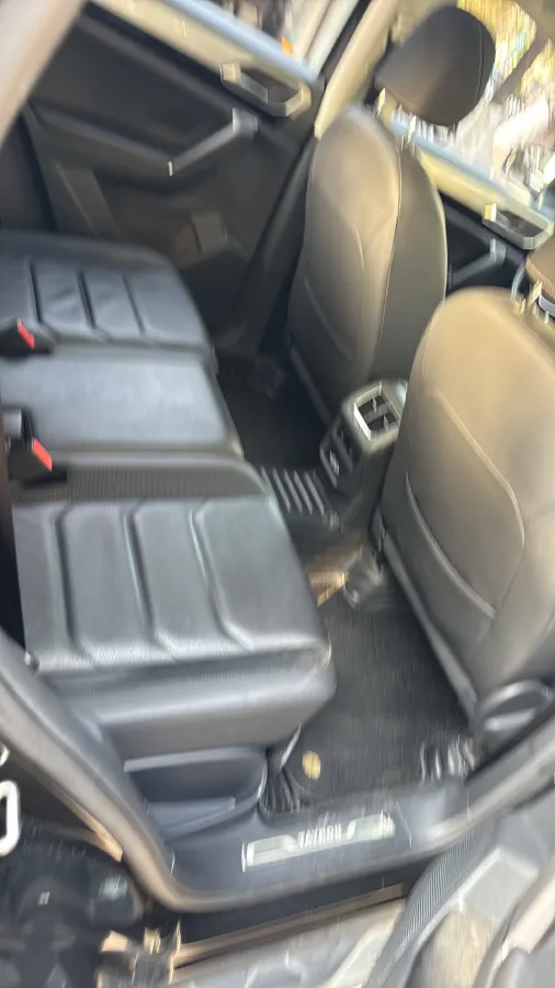 2019 Jeep Cherokee 2.0T 234HP L4 9AT,autocango,china used car exporter,china ev exporter,chinese used car exporter,chinese used ev exporter