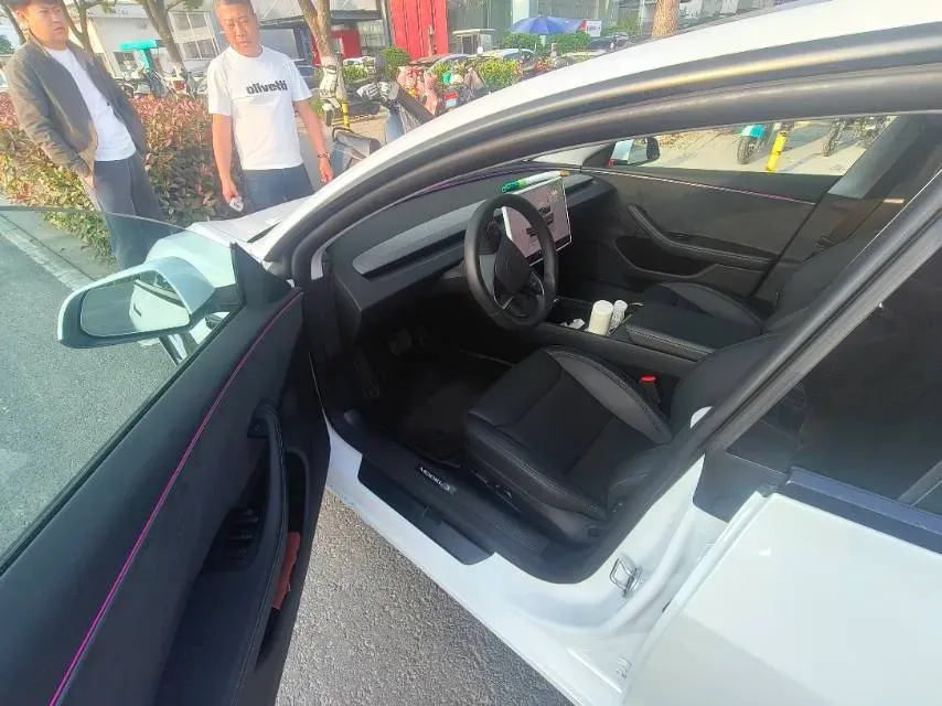 2025 Tesla Model 3 BEV,autocango,china used car exporter,china ev exporter,chinese used car exporter,chinese used ev exporter