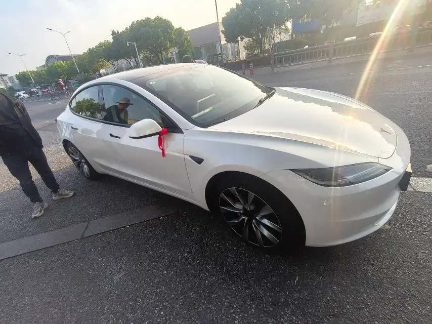 2025 Tesla Model 3 BEV,autocango,china used car exporter,china ev exporter,chinese used car exporter,chinese used ev exporter